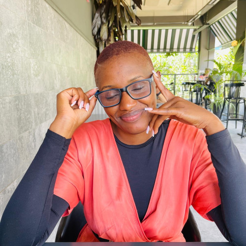 Mary J. profile photo