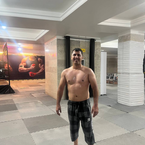 Mehdi T.