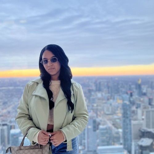 Nayeli V.