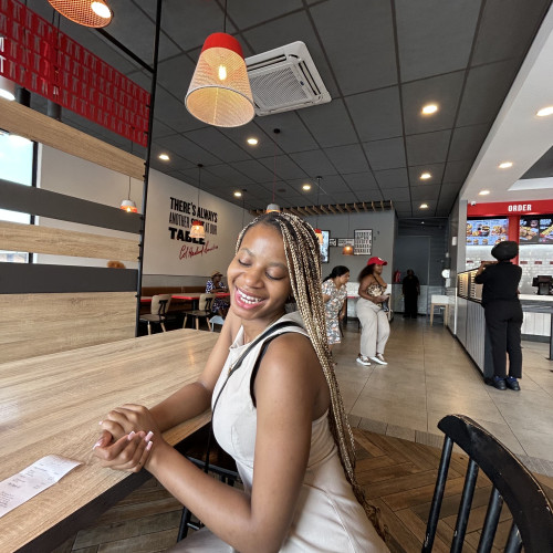 Snow M. profile photo