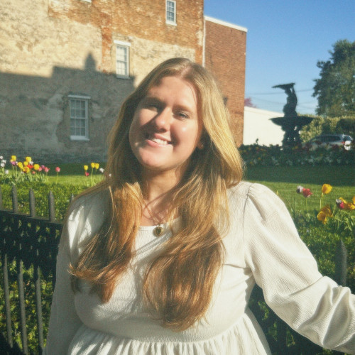 Emma B. profile photo