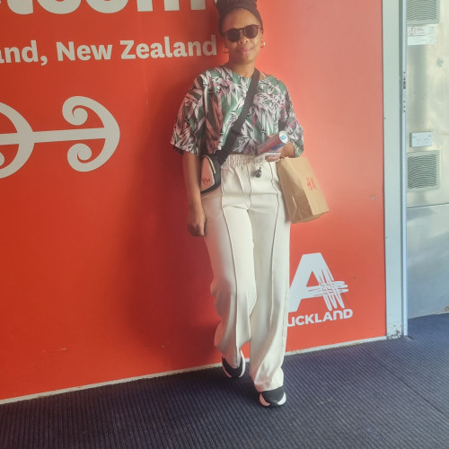 Sandisiwe..sandie R.
