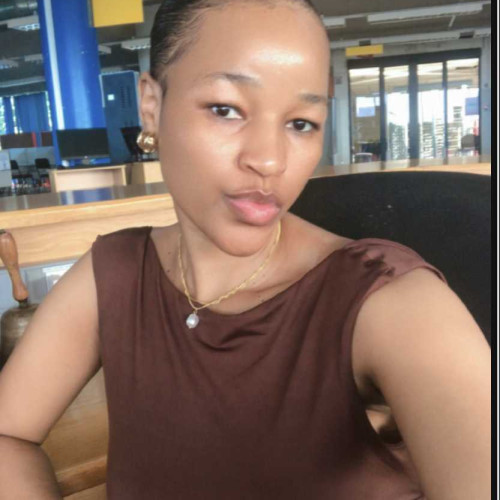Vee Z. profile photo