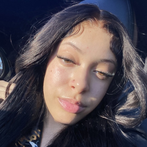 Mia L. profile photo