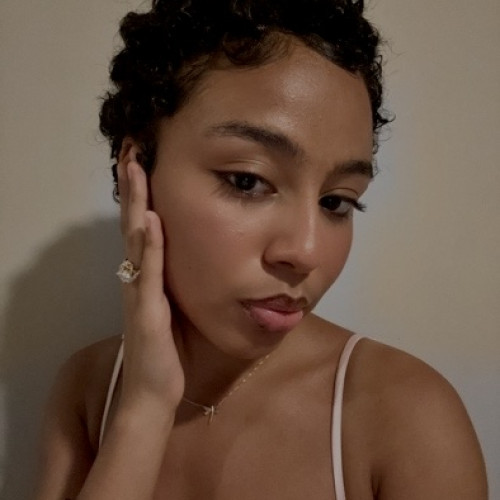 Calys L. profile photo