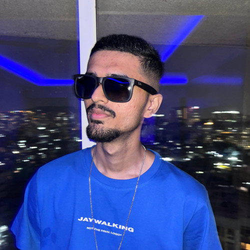 Dhruv M.