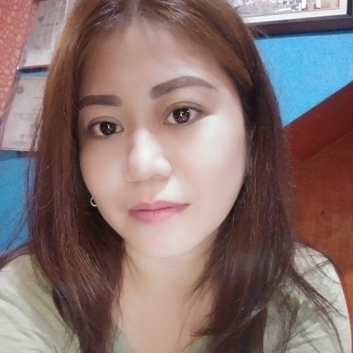 Laureen May S.