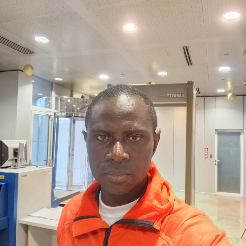 Olumide Sholanke i. profile photo
