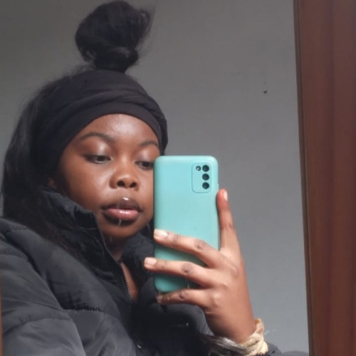 Hlengiwe M.