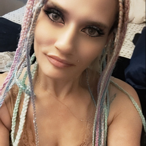 Cheri  V. profile photo