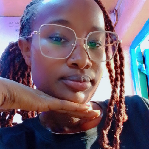 Vee M. profile photo
