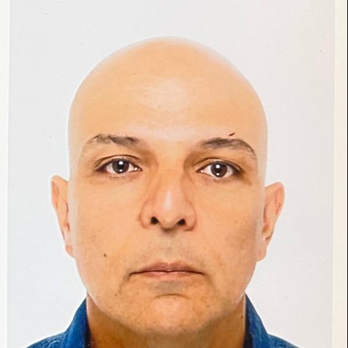 Ali  S.