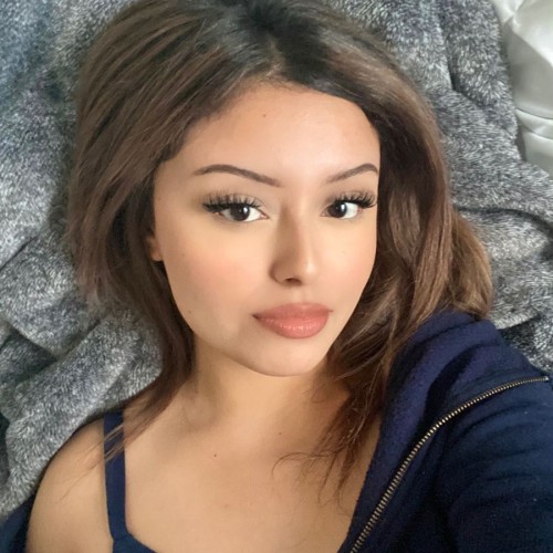 Mia S.
