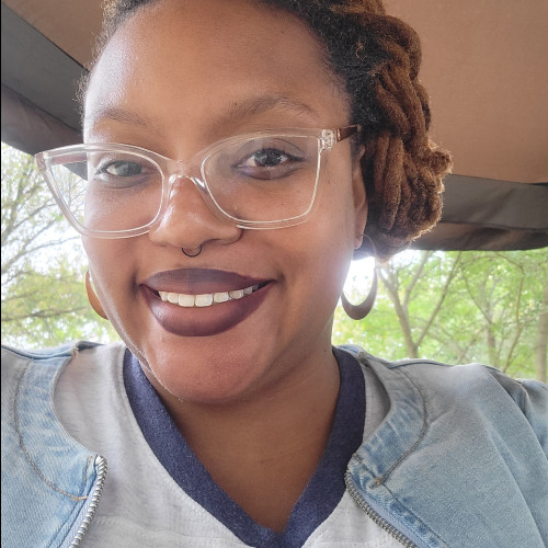 Shenise D. profile photo