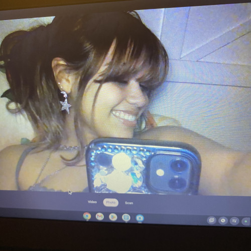 Emy O. profile photo