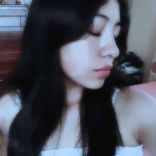 Nayeli J.