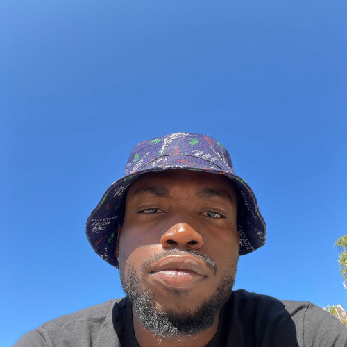 Yolan S. profile photo