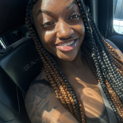 rue  s. profile photo