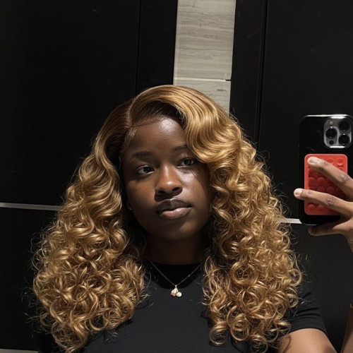 Favour E. profile photo