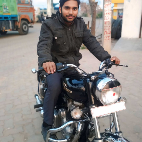 ashu y. profile photo