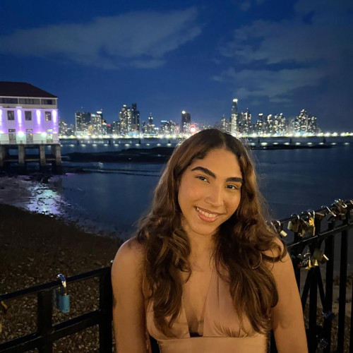 Daniella L. profile photo