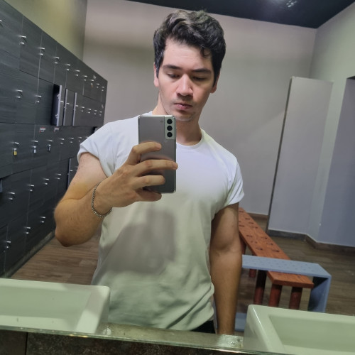 Luis T. profile photo