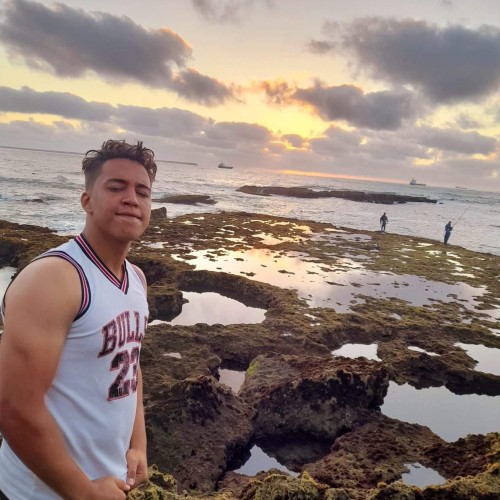 Alex  E.