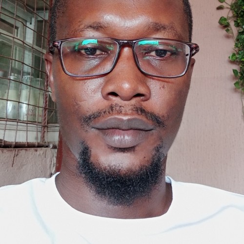 Onyi L.