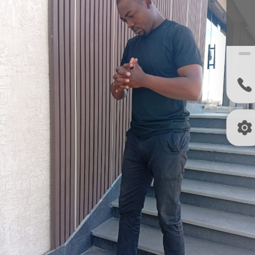 Aaron  m. profile photo