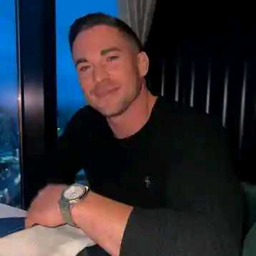 tobi F. profile photo