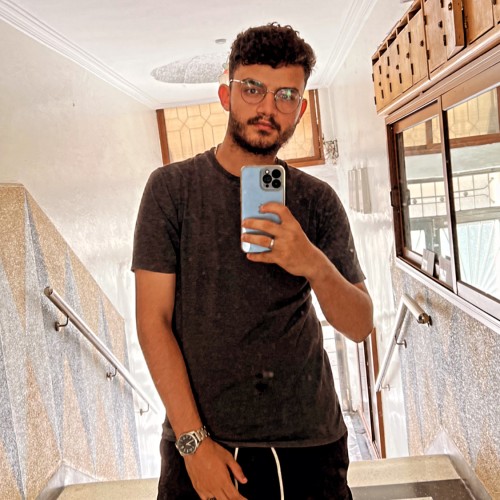 Amine B.