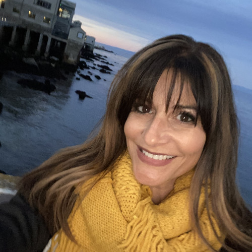 Catalina R. profile photo