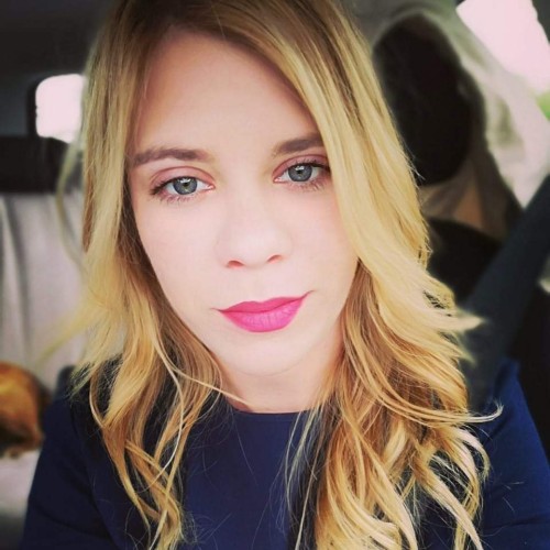 Lara B.
