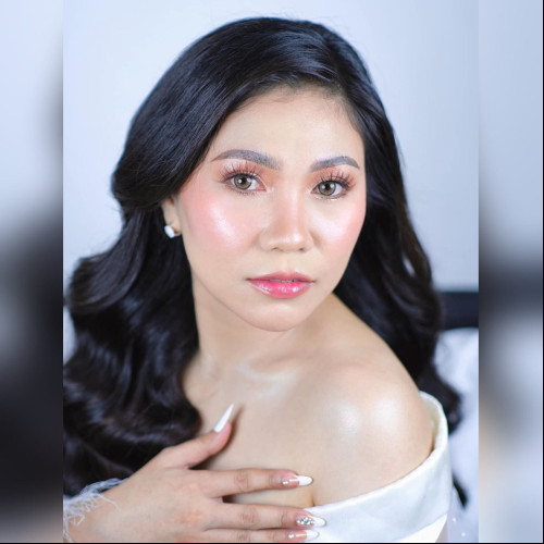 Naomi F. profile photo
