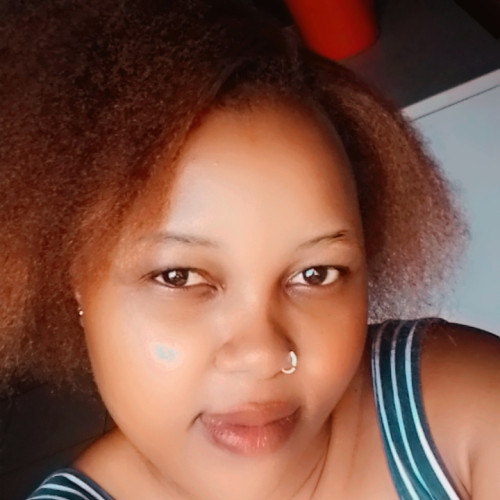 Vee M. profile photo