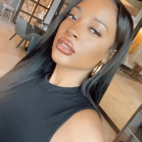 kelly w. profile photo
