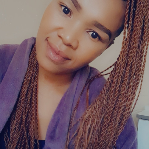 Ayanda  M.