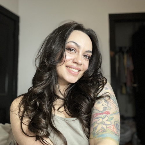 Nikki H.