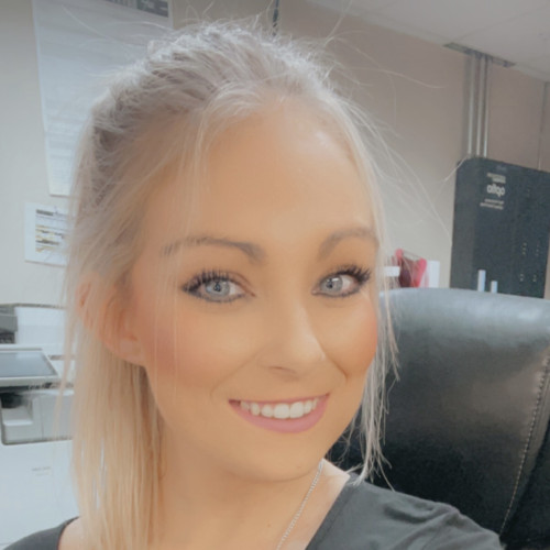 Nikki F.