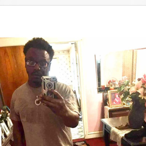 Derrick w. profile photo