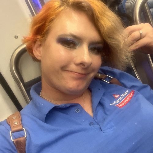 Lindzee j. profile photo