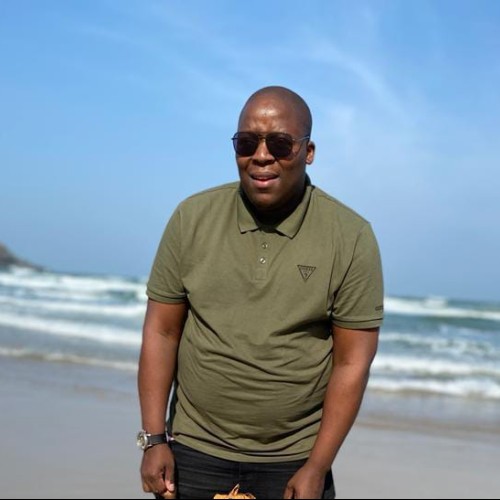 Mandisi M. profile photo