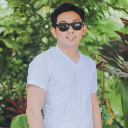 clark  m. profile photo