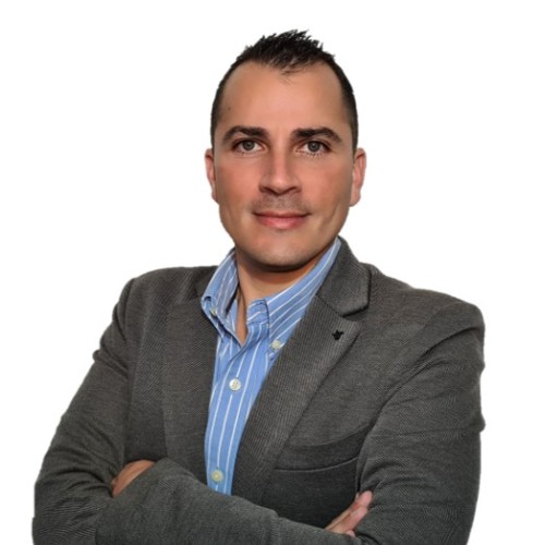 Gustavo M.
