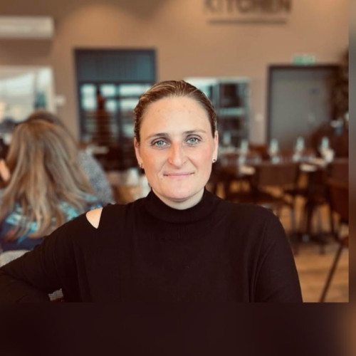 Shelley  H. profile photo
