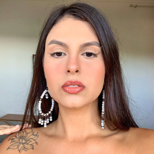 Bella G.