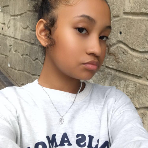 Luna K.