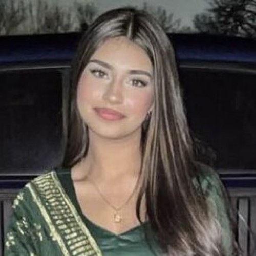 Ayesha R.