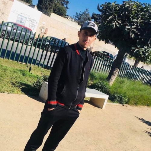 aziz  l. profile photo