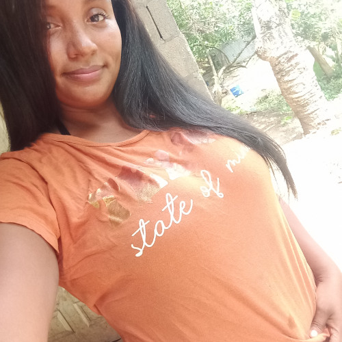 Flor celeste M. profile photo